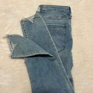 *NWT* ABERCROMBIE & FITCH - mid rise super skinny ankle jeans size 28
